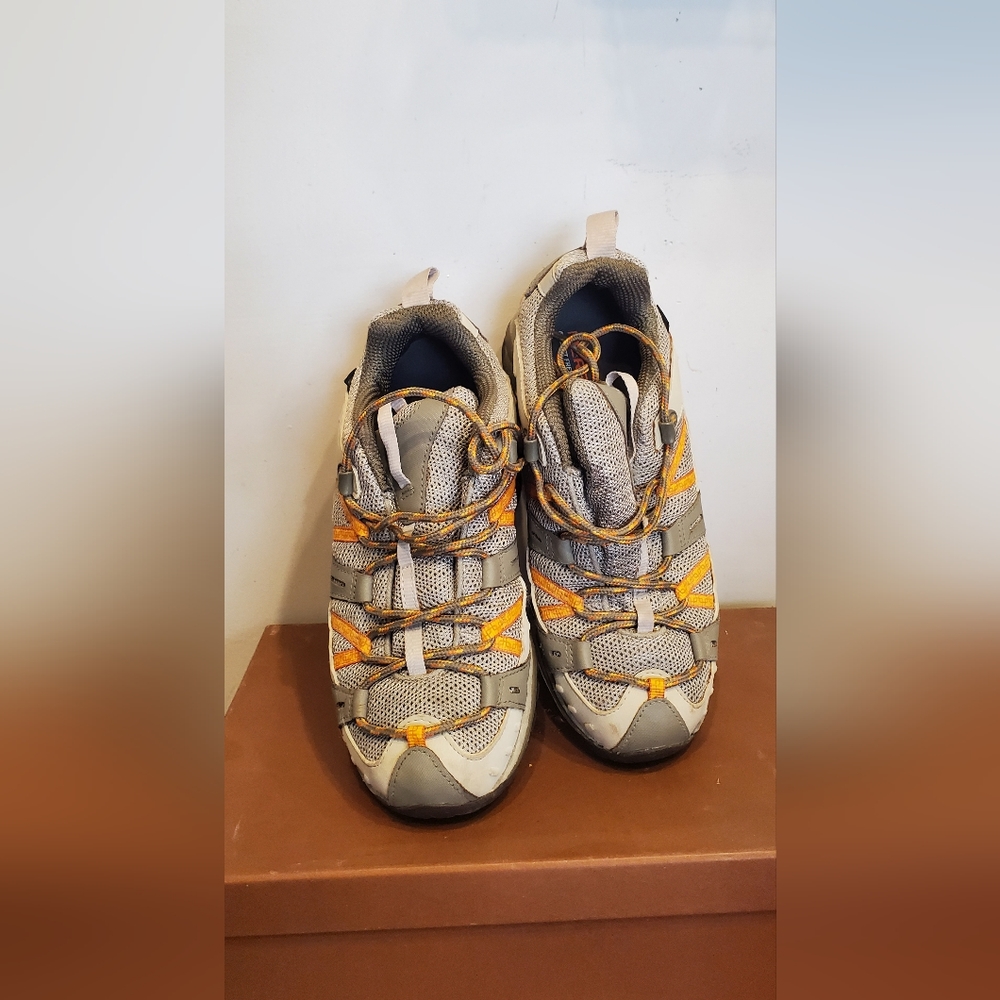 Merrell Shoee